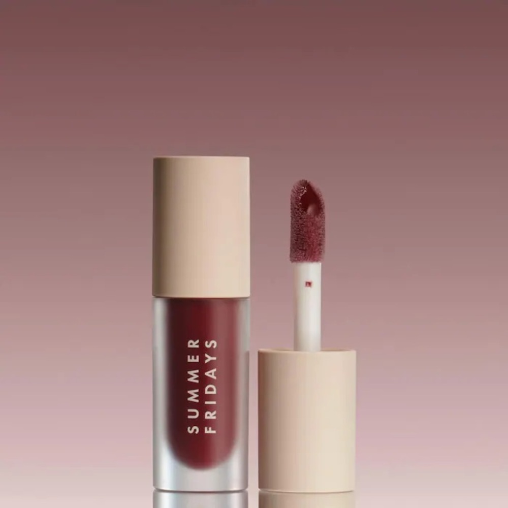 NEW Summer Fridays
Dream Lip Oil for Moisturizing Sheer Coverage